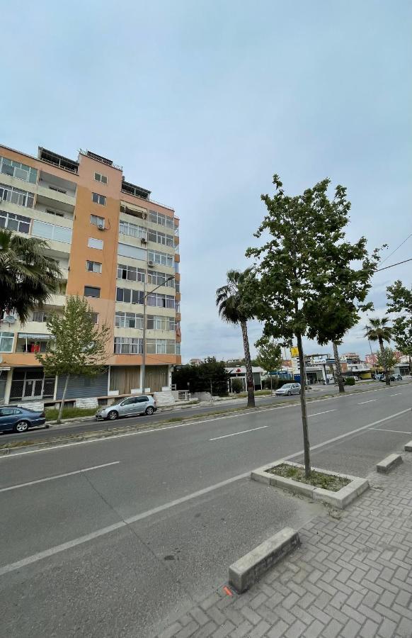 Apartment Nando's 1