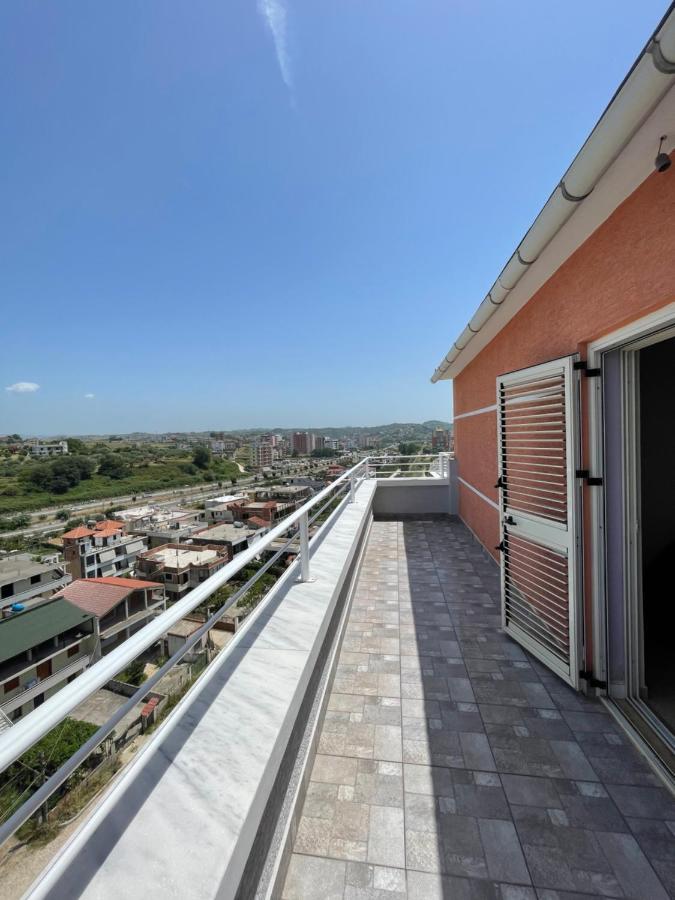Nando's 1 Apartment *